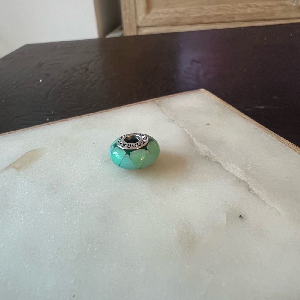 Pandora ‘Captivating Green’ Charm